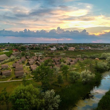 Dolphin Camping Hotell Sfântu Gheorghe Eksteriør bilde